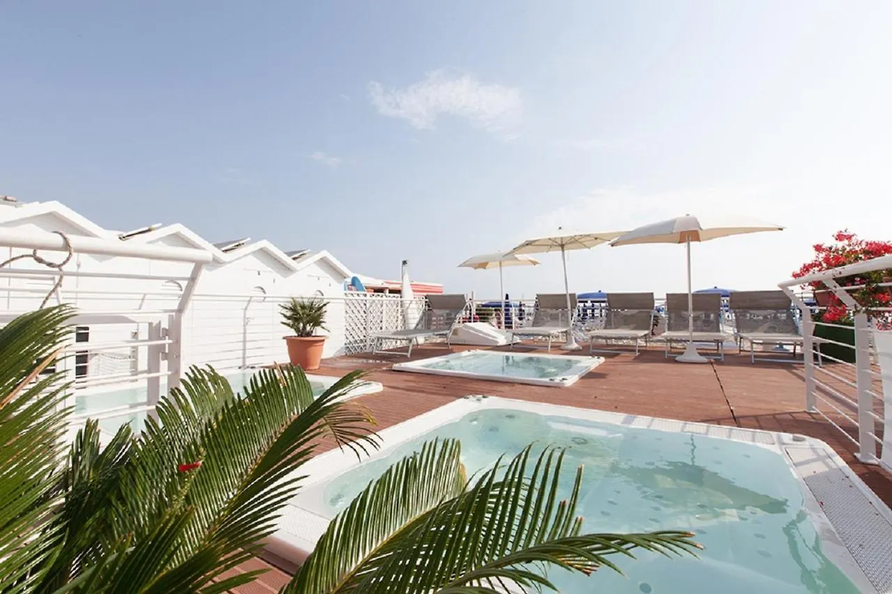 Riccione Beach Hotel - Enjoy Your Summer -Beach Village Incluso Italy